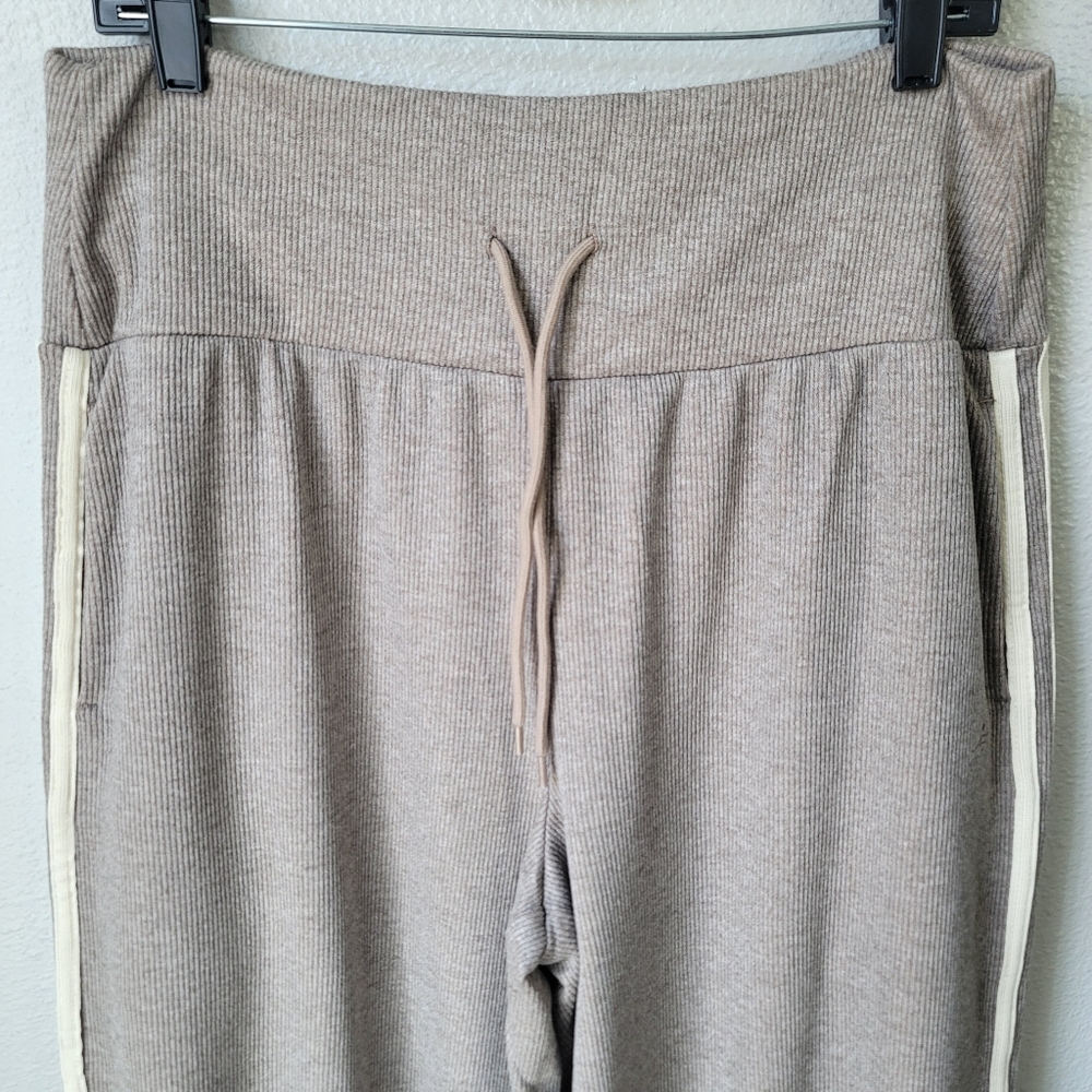 Halara Ribbed High Waisted Tummy Control Wide Leg Pants Size XLarge In Taupe NEW - Picture 7 of 12